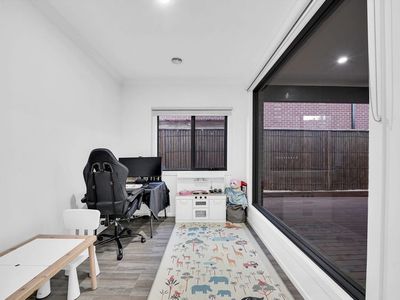 90 Anniversary Avenue, Wyndham Vale