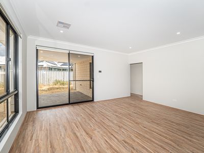 15B Calvera Gardens, Piara Waters