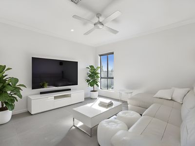 22 Lakeview Road, Morayfield