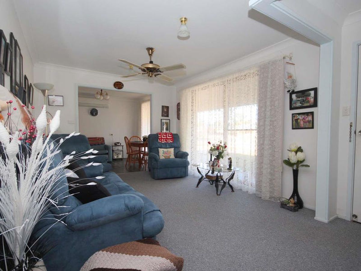 35 Clemenceau Crescent, Tanilba Bay, Tanilba Bay - Thumbnail 2