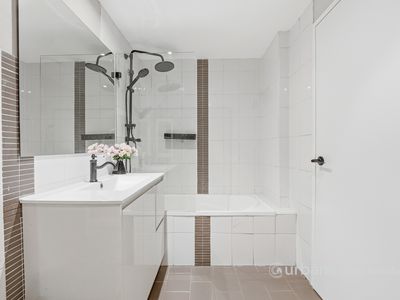 6 / 8 Northumberland Road, Auburn