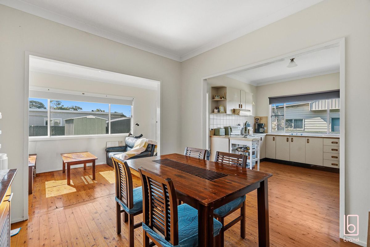 13 & 13A Manuka Parade, Gorokan