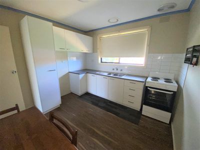 4 / 315 Blackshaws Road, Altona North