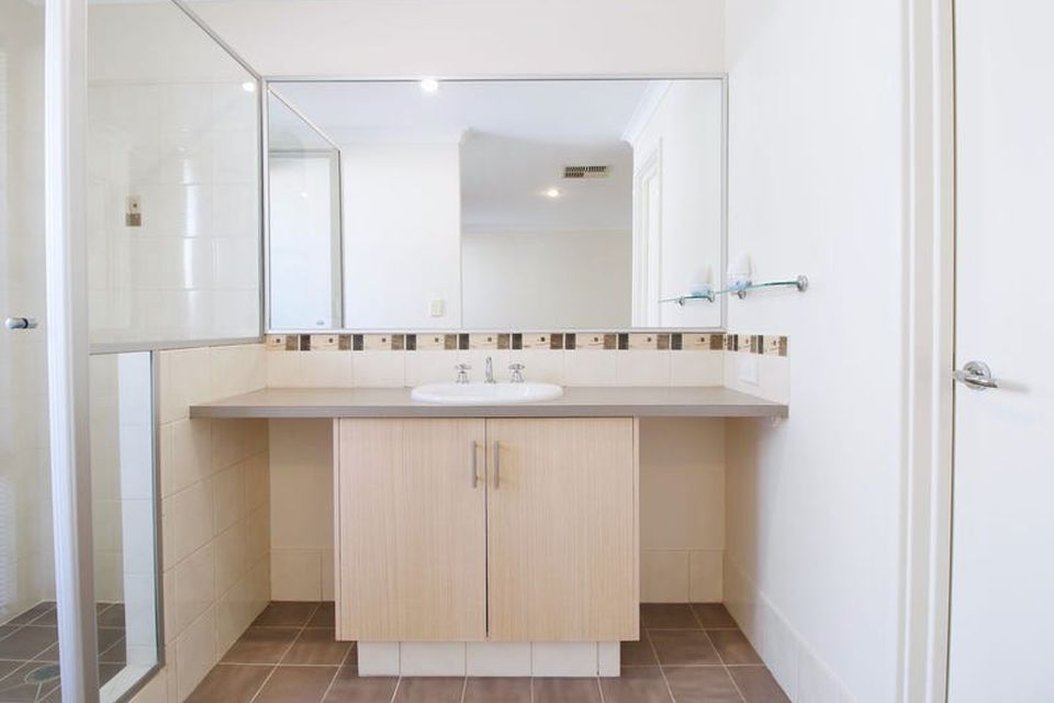 24 Almond Avenue , Shoalwater
