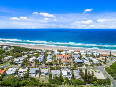 2 / 23 Sobraon Street, Sunrise Beach
