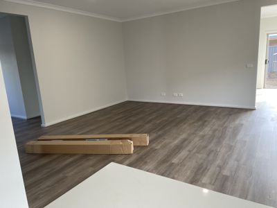84 Dyson Drive, Lucas