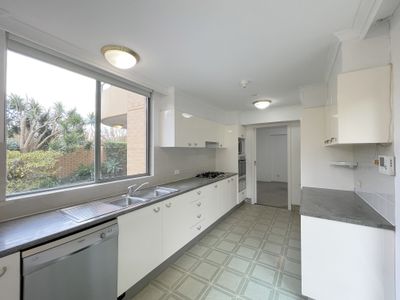 G02 / 95 Brompton Road, Kensington