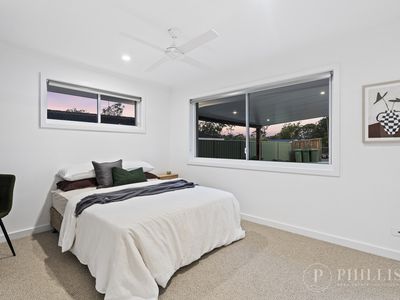 2 Heywood Place, Helensvale