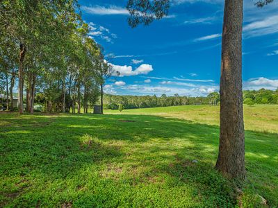 40 McGinn Road, Gheerulla