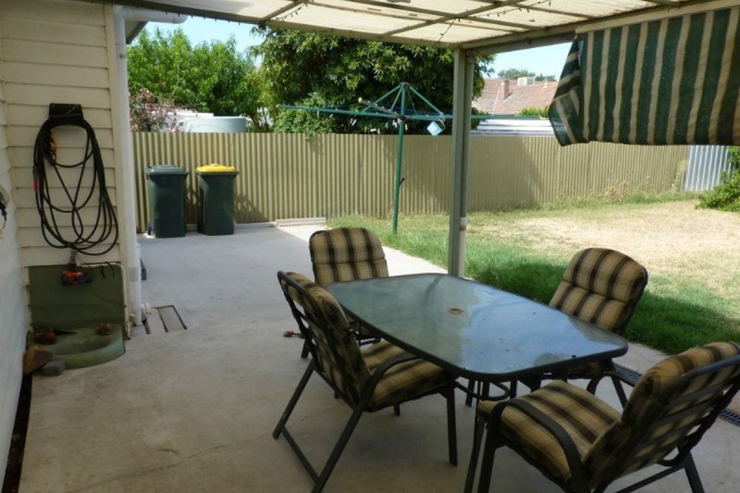 14 Robinson Street, Horsham