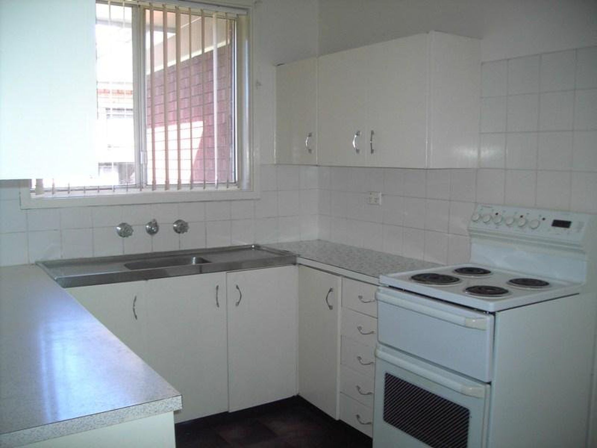 2 / 19 Sassafrass Ave, Windang