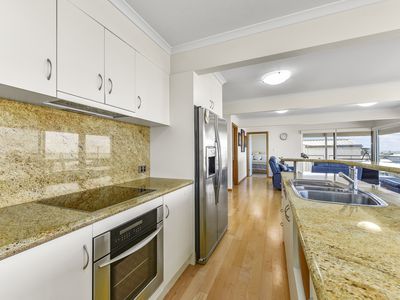 54 Foster Street, Beachport