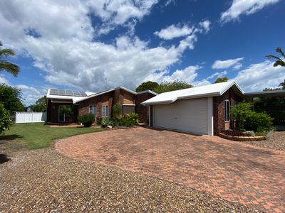 24 Cassandra Crescent, Urangan