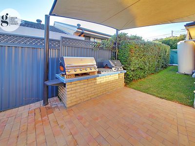 1 / 4 Moss Street, West Ryde