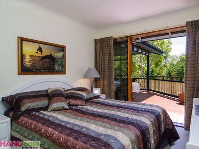 24 Cloudsley Street, Noosaville