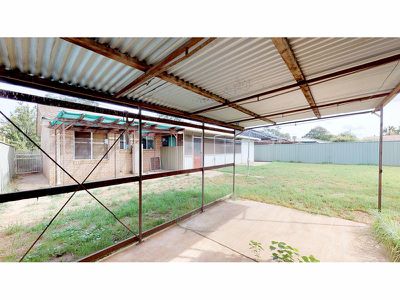 111 Baird Drive, Dubbo