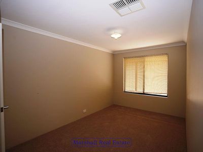 32 Ripplevale Circle, Carramar