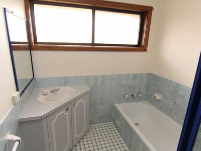 15 Belton Way, Forster