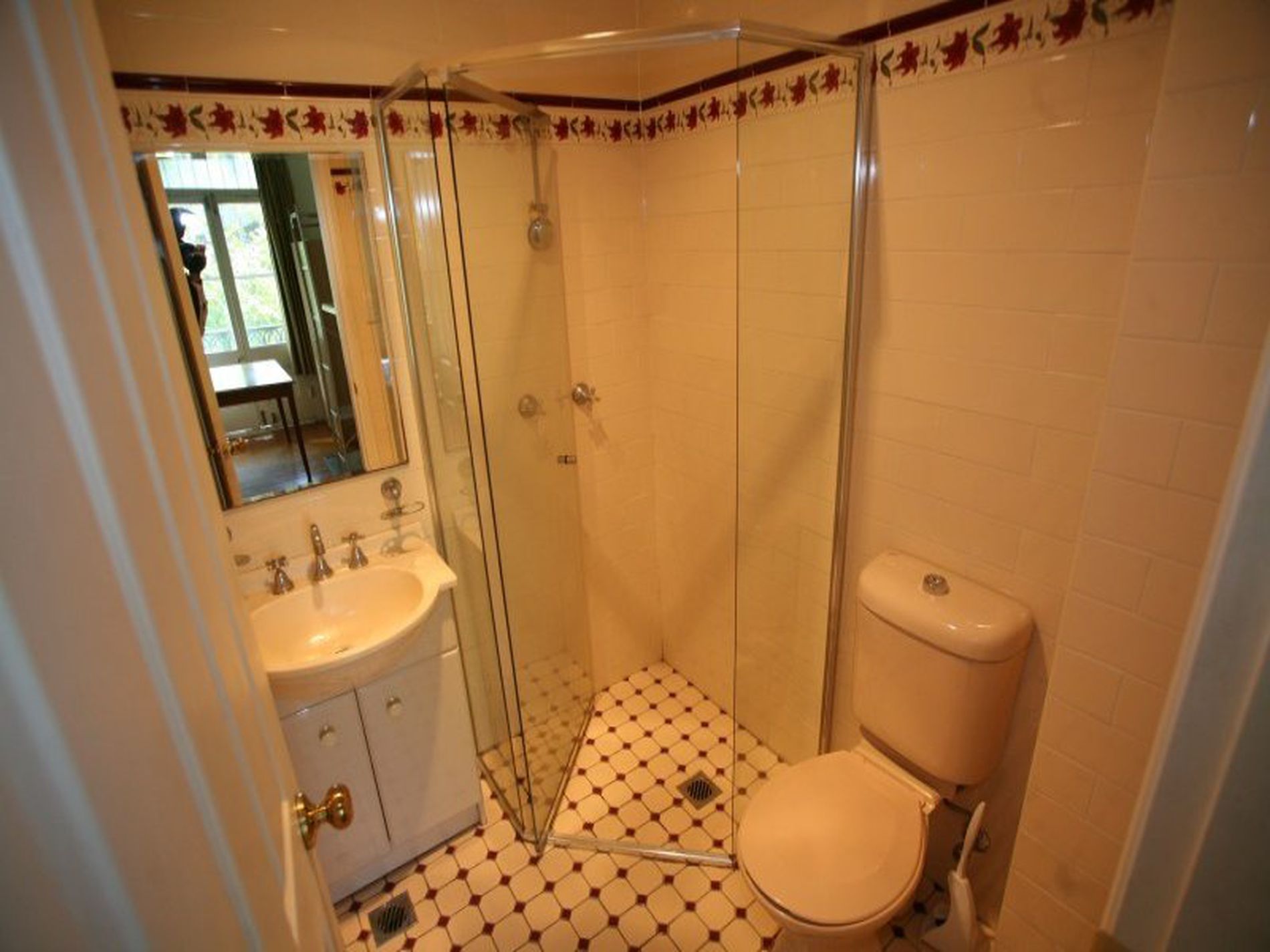 UNIT / 6 Sir John Young Crescent, Woolloomooloo