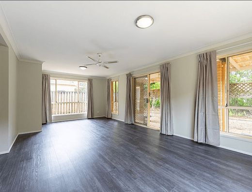 Spacious & Conveniently Located – 3-Bedroom Home in Robina