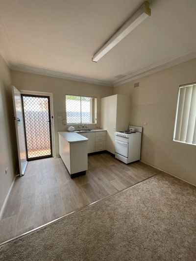 4 / 32 Mathews Street, Tamworth