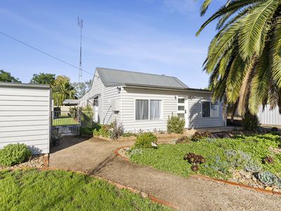 2 Warmatta Street, Finley