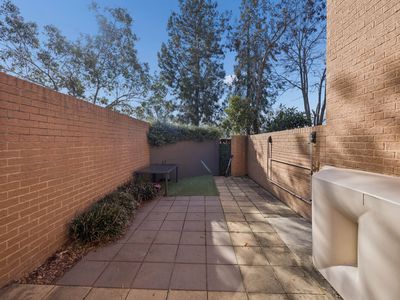 4 / 2 Mcintosh Street, Queanbeyan
