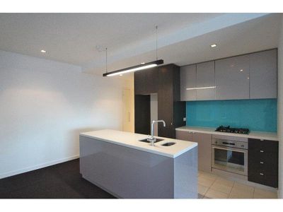 403 / 200 Toorak Road, South Yarra