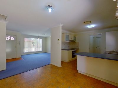4 / 15 Bedford Avenue, Dubbo