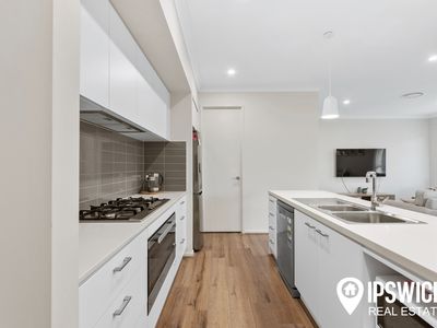 33 Chatswood Court, Deebing Heights