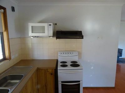 7 Bank Street, Avenel