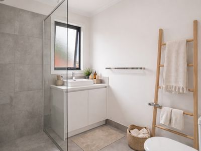 1 Ilton Ave, Frankston