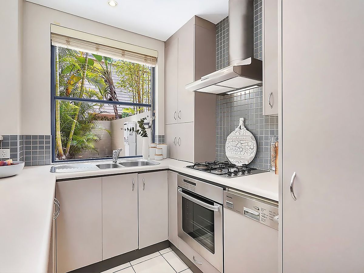 2 / 2 Armstrong Street, Willoughby