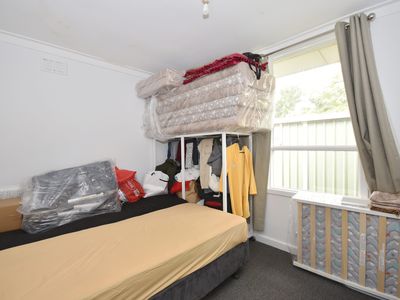 16 Banyard Avenue, Kelmscott