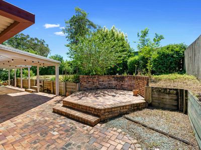 10 Gosford Court, Rochedale South