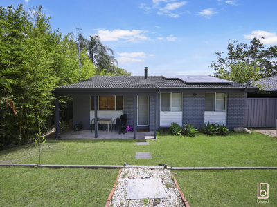 6 White Swan Avenue, Blue Haven