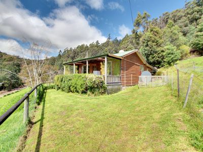 8  Blue Gum Road, Gardners Bay