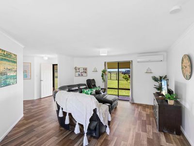 1402 Roys Road, Coochin Creek