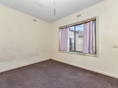 8 Third Street, Millicent