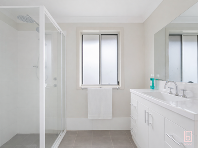 28 Satinash Drive, Hamlyn Terrace