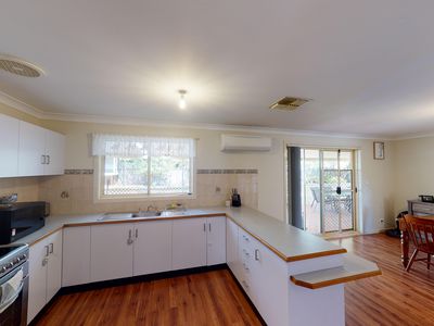 9 Gregory Court, Dubbo
