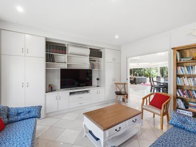 16 Bella Vista Drive, Lake Wyangan