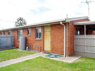 3 / 12 Remlaw Road, Horsham