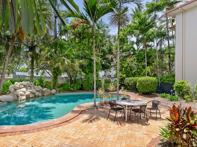 45 / 327-329 Lake Street, Cairns North