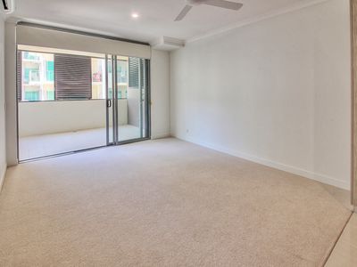 8311 / 55 Forbes Street, West End