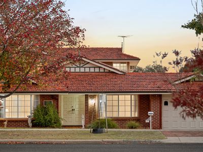 28 Hatherley Parade, Winthrop