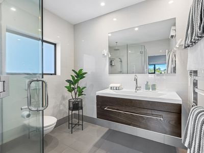 17 Noumea Place, Mairangi Bay