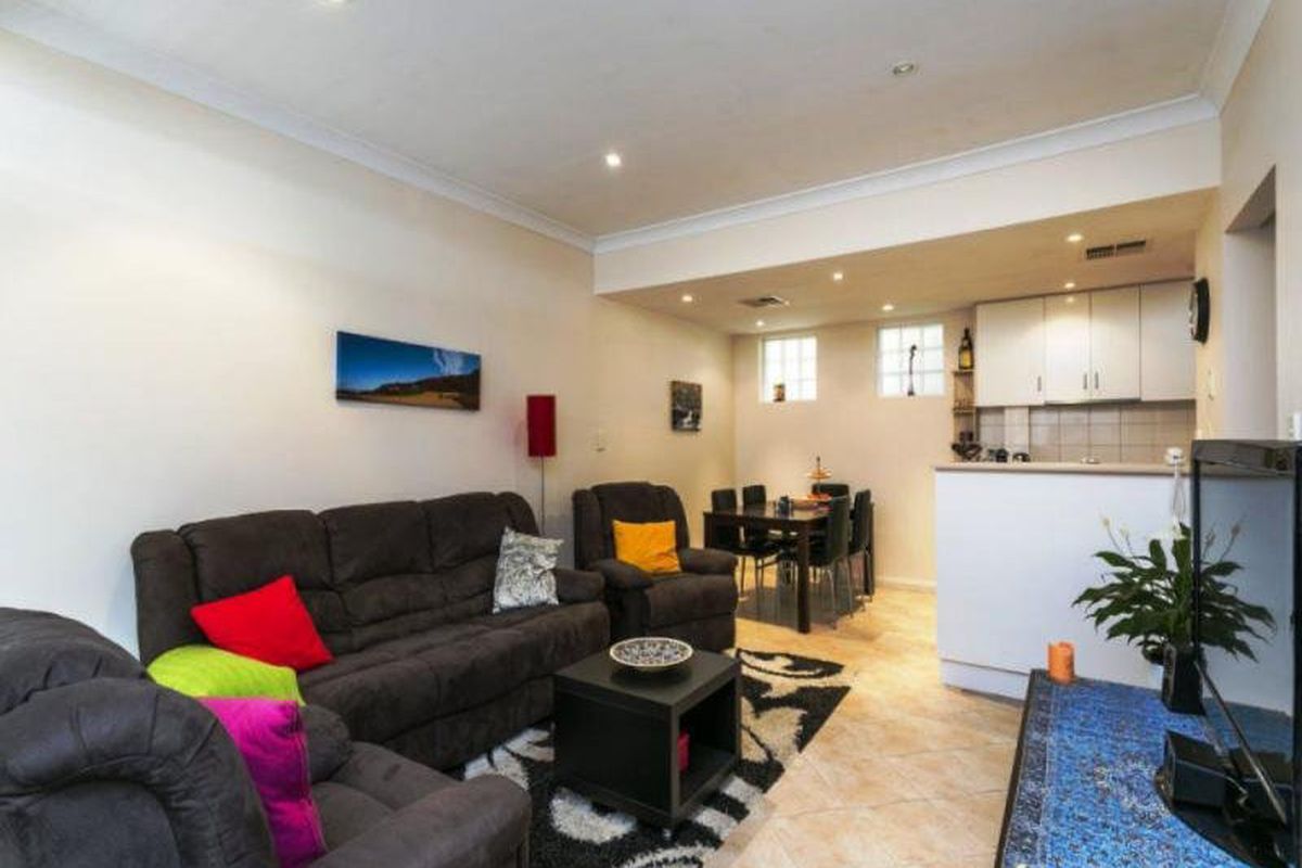 25 Tomsey Lane, Adelaide
