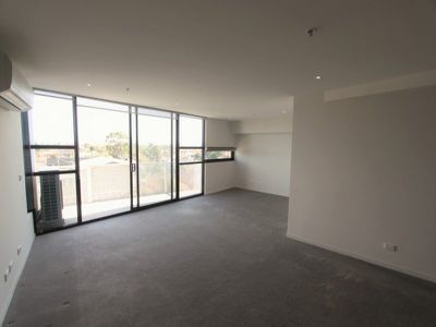 305 / 175 Kangaroo Road, Hughesdale