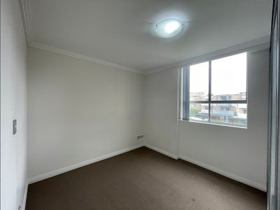 213 / 81-86 Courallie Avenue, Homebush West